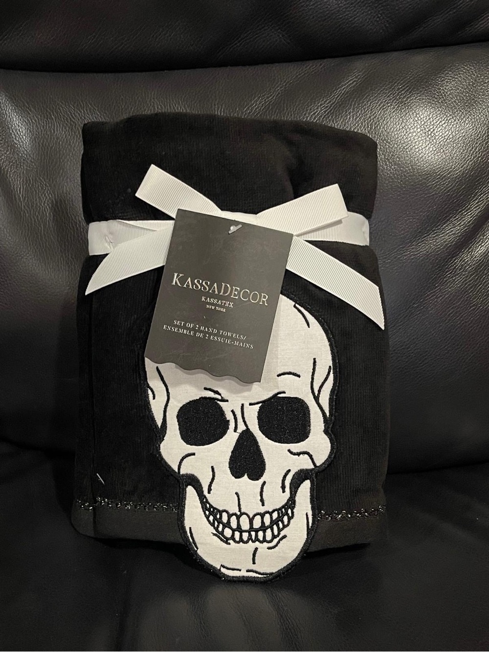 Halloween KASSADECOR Skull Hand Towels, Set of 2 - Skull Hand Towels